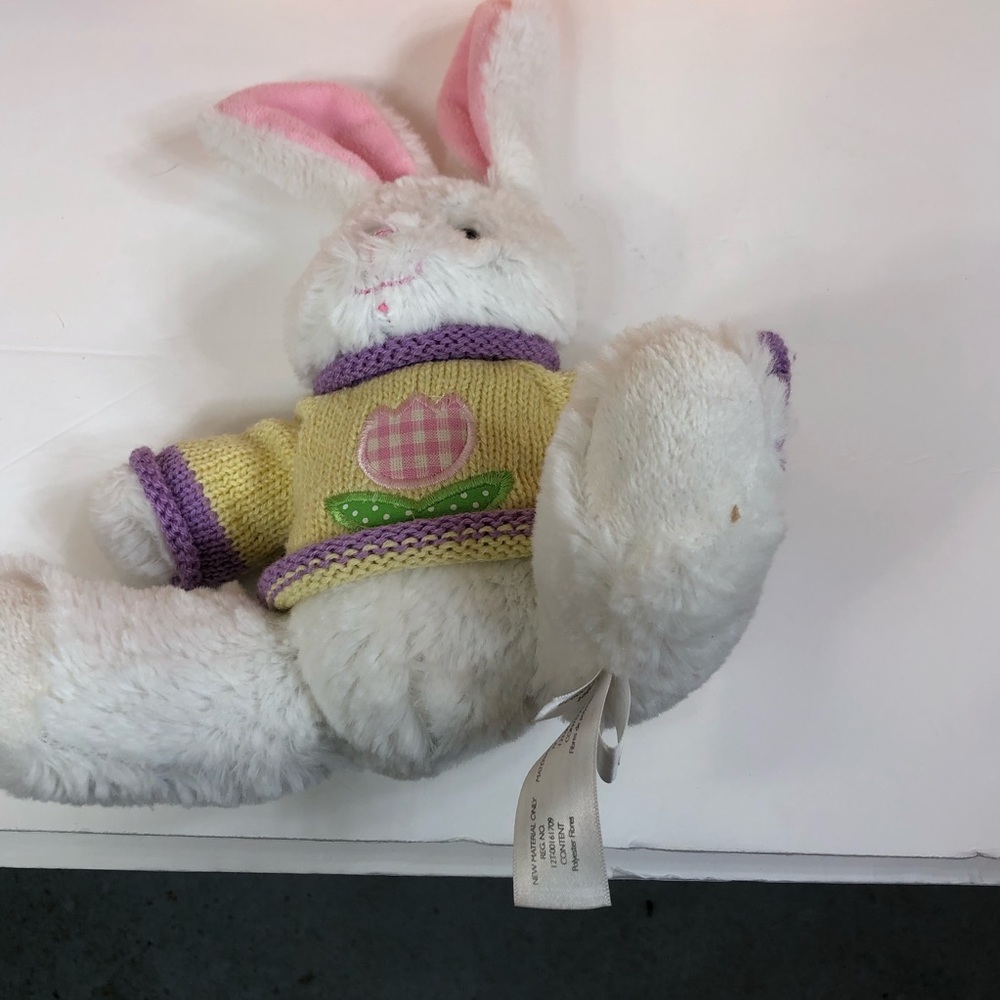 Animal Adventure Rabbit with a Sweater - Picture 6 of 10